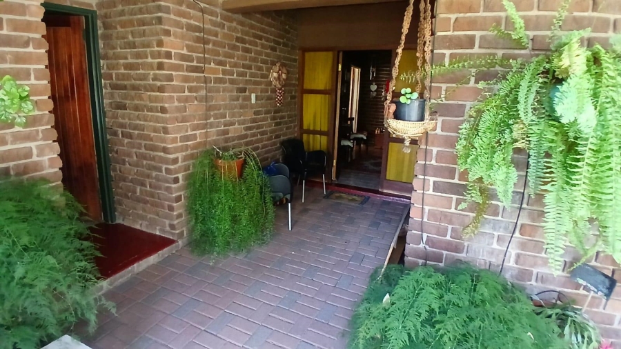 5 Bedroom Property for Sale in Universitas Free State